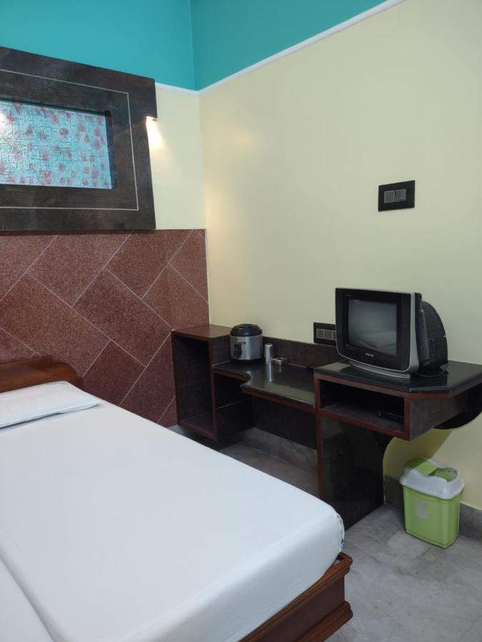 Krishna Lodge Tiruchirappalli Oda fotoğraf