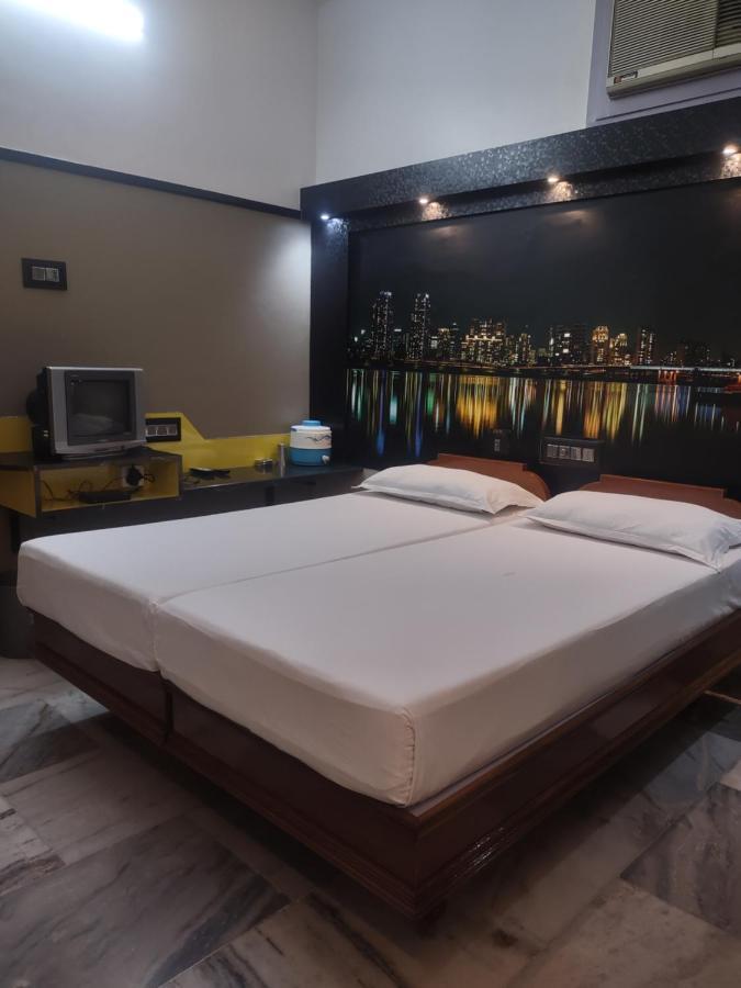 Krishna Lodge Tiruchirappalli Dış mekan fotoğraf