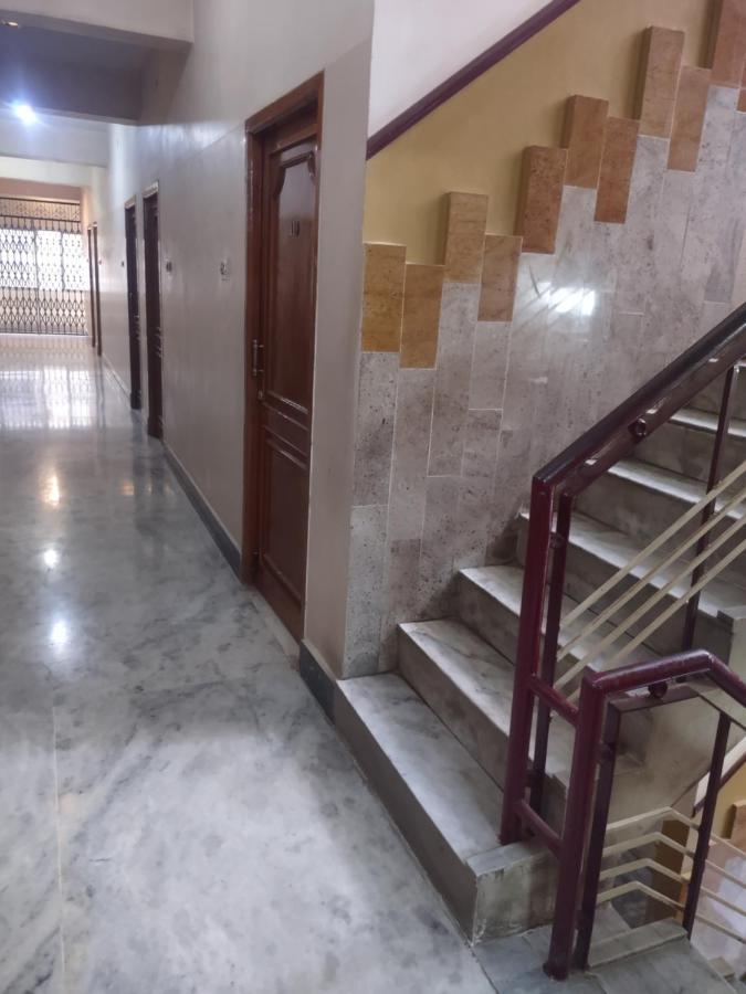 Krishna Lodge Tiruchirappalli Dış mekan fotoğraf