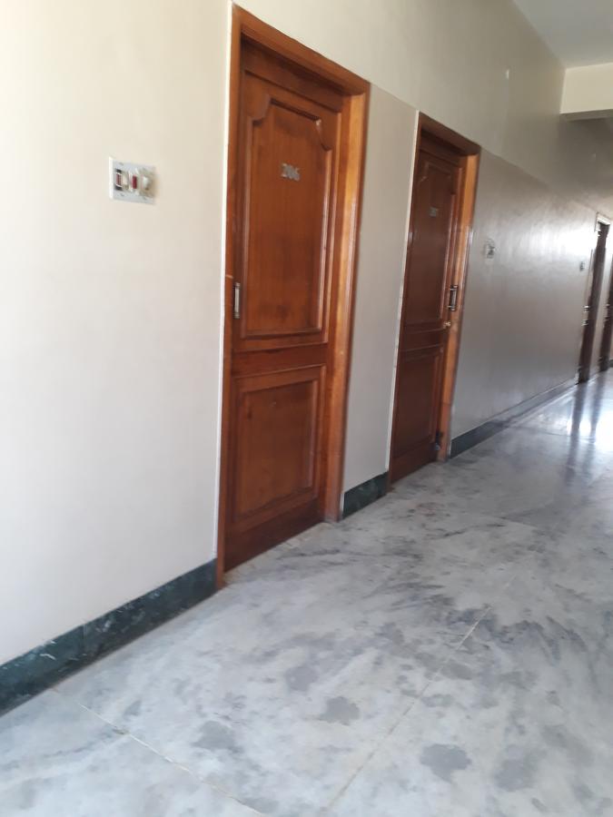 Krishna Lodge Tiruchirappalli Dış mekan fotoğraf