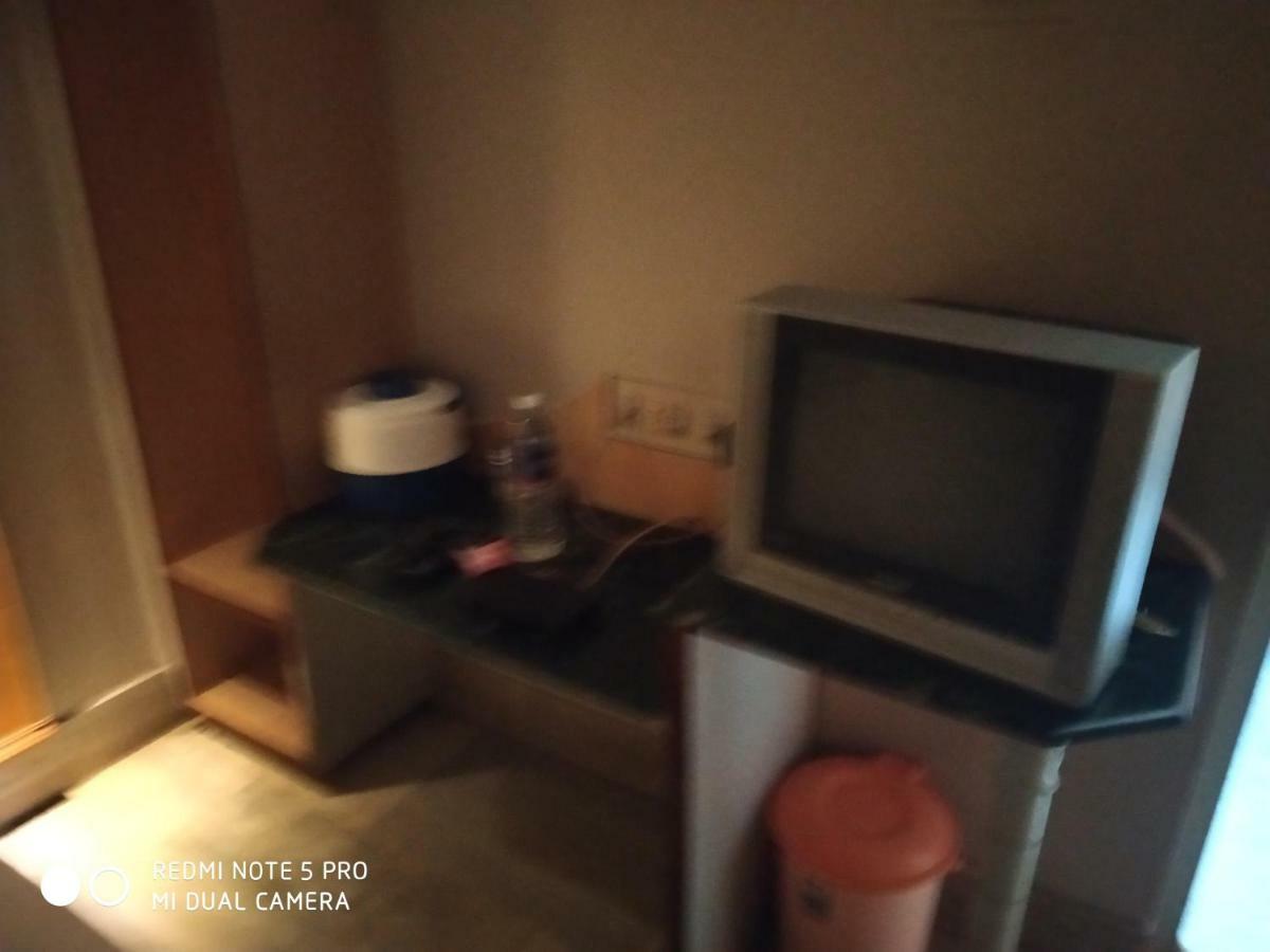 Krishna Lodge Tiruchirappalli Dış mekan fotoğraf