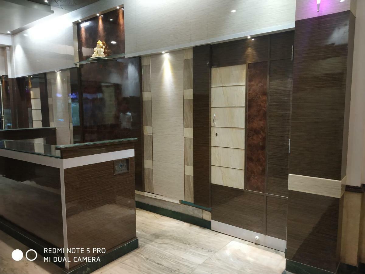Krishna Lodge Tiruchirappalli Dış mekan fotoğraf
