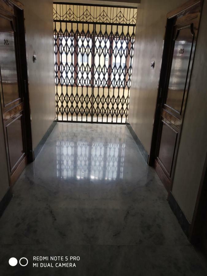 Krishna Lodge Tiruchirappalli Dış mekan fotoğraf